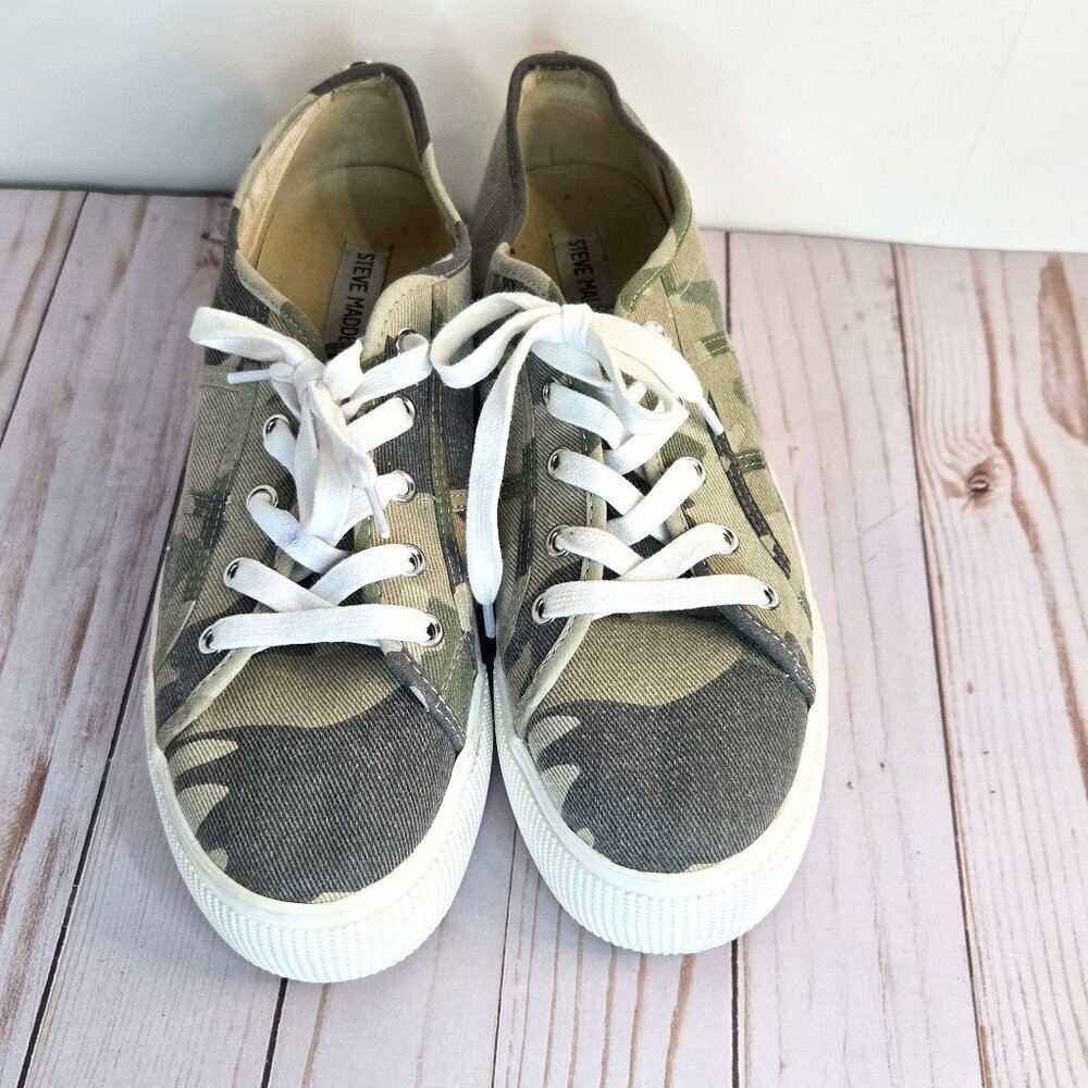 Steve Madden Emmi Camo Platform Sneakers Women’s Size 10 Green Canvas